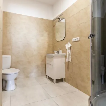 2 Apartamento *